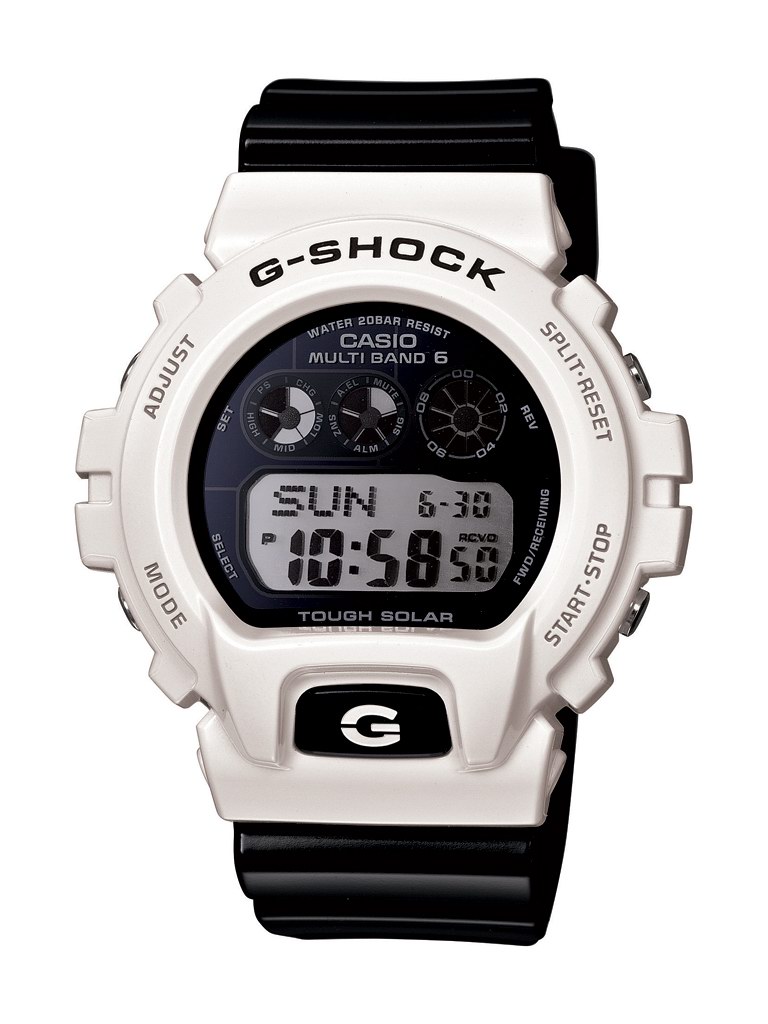 玩味黑白 g-shock新款打造夏日街头简约风潮