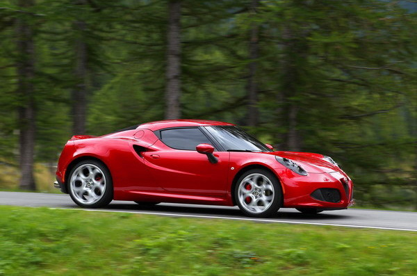 alfa romeo 4c 英国市场报价4.5万英镑起