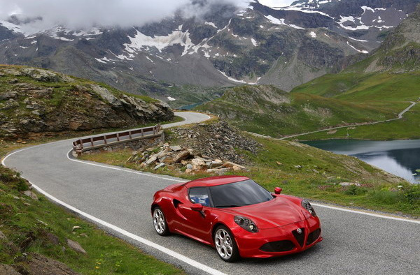 alfa romeo 4c 英国市场报价4.5万英镑起