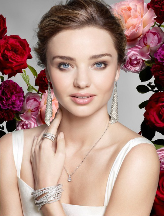 miranda kerr 全新演绎施华洛世奇非凡魅力