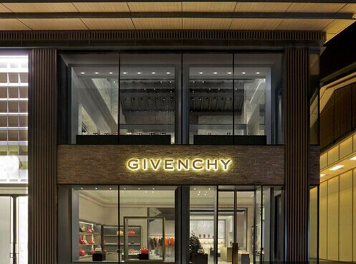 givenchy 成都远洋太古里概念店开业