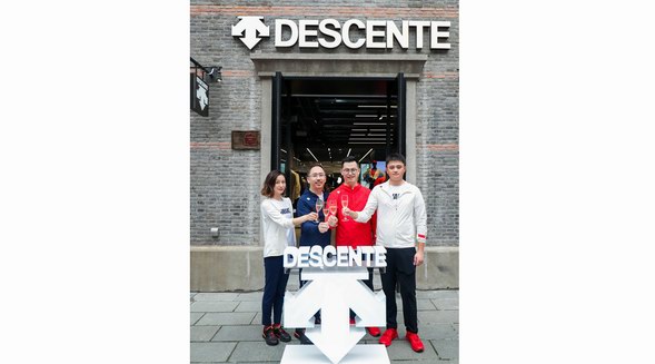 descente迪桑特概念店闪亮登场上海新天地