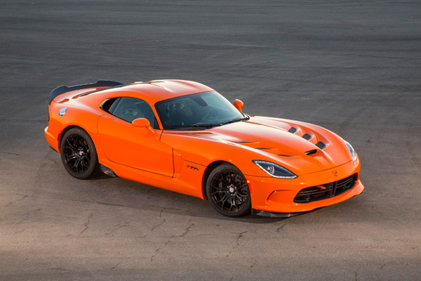 2014 srt viper time attack 猛蛇出洞